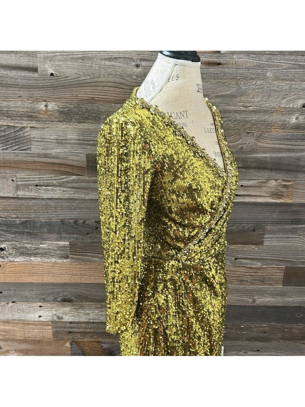 Theia Green Sequin Mesh Faux Wrap MIDI Dress 3/4 Length Sleeve Size 4 NWT - Picture 4 of 12